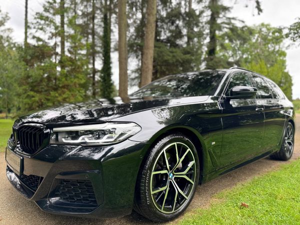 BMW 5-Series Estate/Jeep, Diesel, 2022, Black