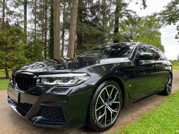 BMW 5-Series Estate/Jeep, Diesel, 2022, Black