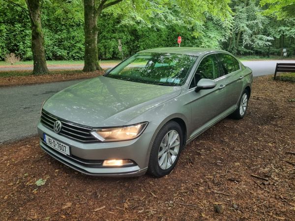 Volkswagen Passat Saloon, Diesel, 2016, Silver