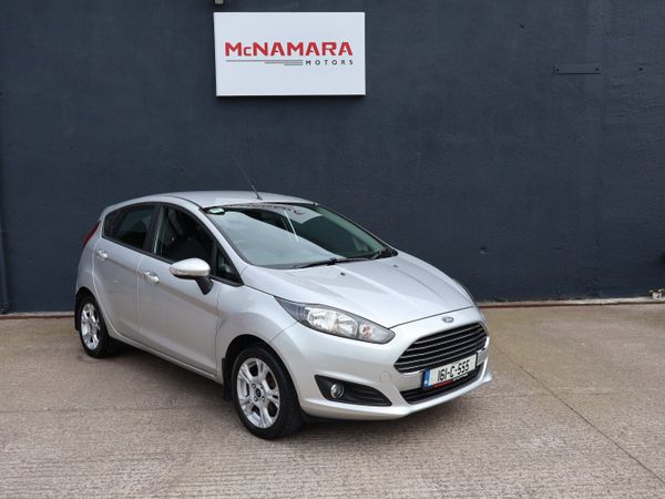 Ford Fiesta Hatchback, Petrol, 2016, Silver