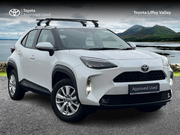 Toyota Yaris Cross Hatchback, Petrol Hybrid, 2024, White