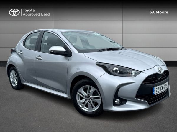 Toyota Yaris Hatchback, Petrol, 2022, Grey