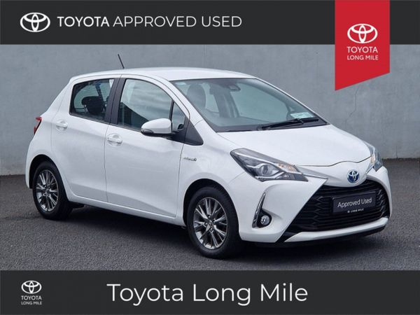 Toyota Yaris Hatchback, Petrol Hybrid, 2019, White