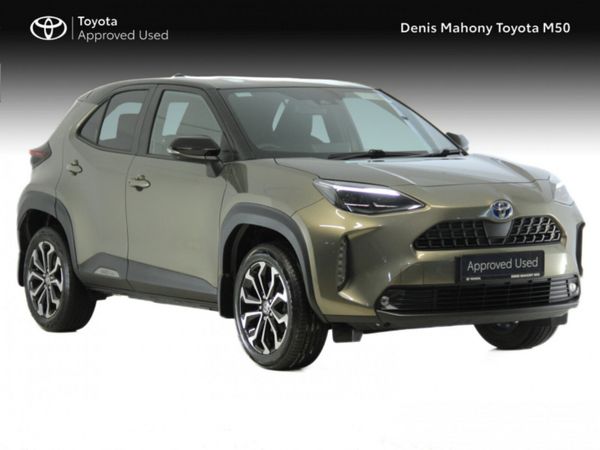 Toyota Yaris Cross SUV, Petrol Hybrid, 2023, Green