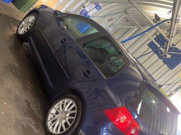 Volkswagen Golf Hatchback, Diesel, 2009, Blue