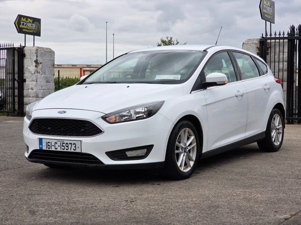 Ford Focus Hatchback, Petrol, 2016, White
