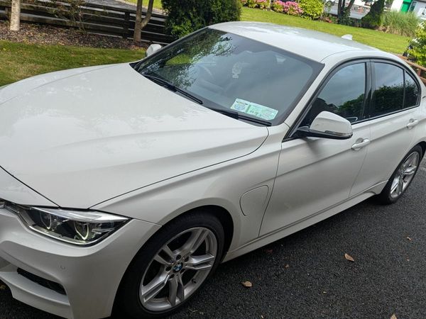 BMW 3-Series Saloon, Petrol Plug-in Hybrid, 2016, White