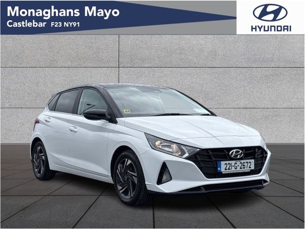 Hyundai i20 Hatchback, Petrol, 2022, White