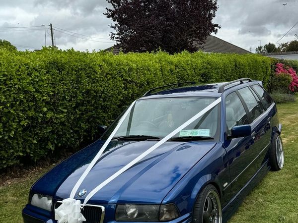 BMW 3-Series Estate, Petrol, 1999, Blue