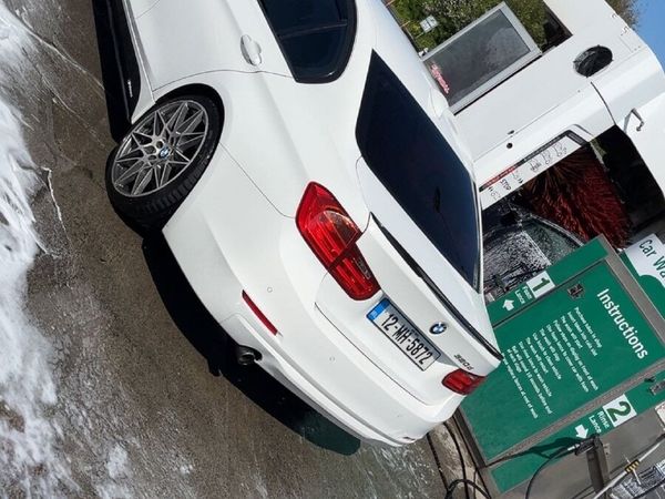 BMW 3-Series Saloon, Diesel, 2012, White