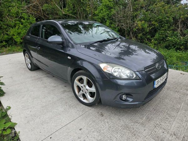 Kia Ceed Hatchback, Diesel, 2008, Grey