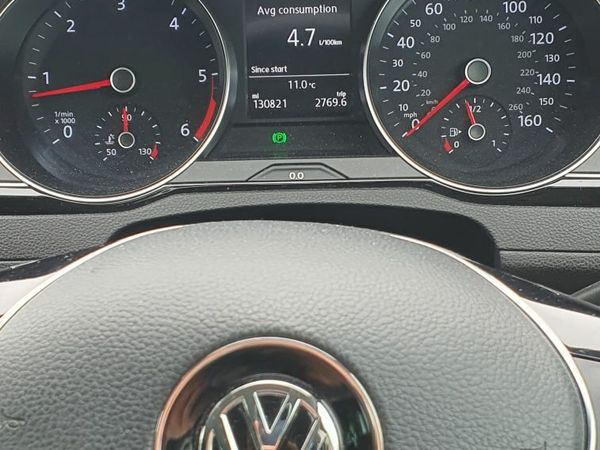Volkswagen Passat Saloon, Diesel, 2016, Silver