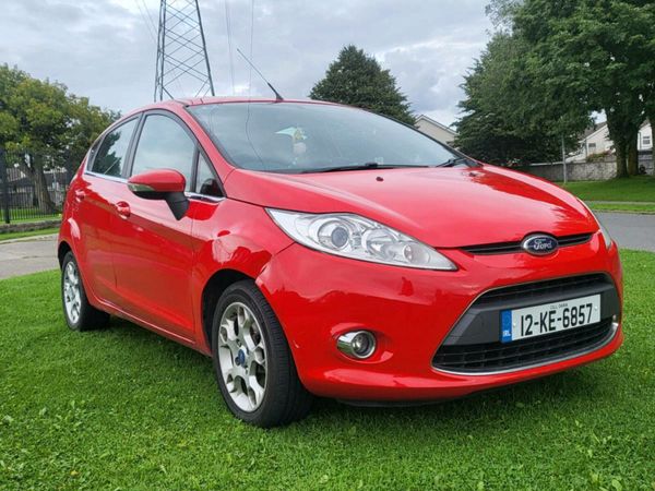 Ford Fiesta Hatchback, Petrol, 2012, Red
