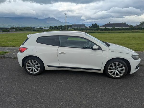 Volkswagen Scirocco Hatchback, Petrol, 2012, White
