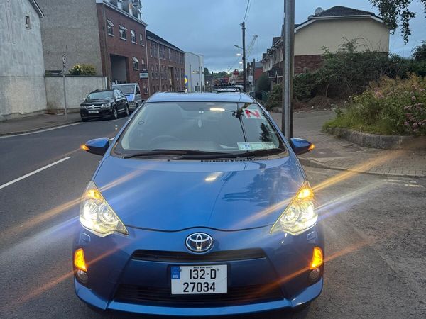 Toyota Aqua Hatchback, Petrol Hybrid, 2013, Blue