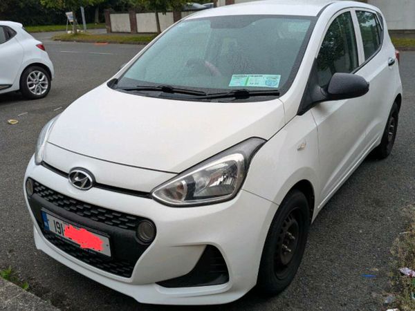 Hyundai i10 Hatchback, Petrol, 2019, White