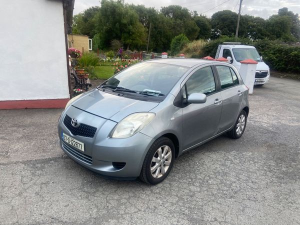 Toyota Yaris Hatchback, Petrol, 2007, Silver