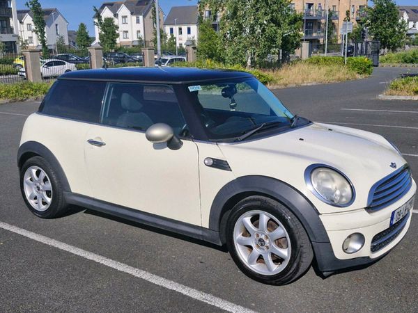 Mini Cooper Hatchback, Diesel, 2009, White