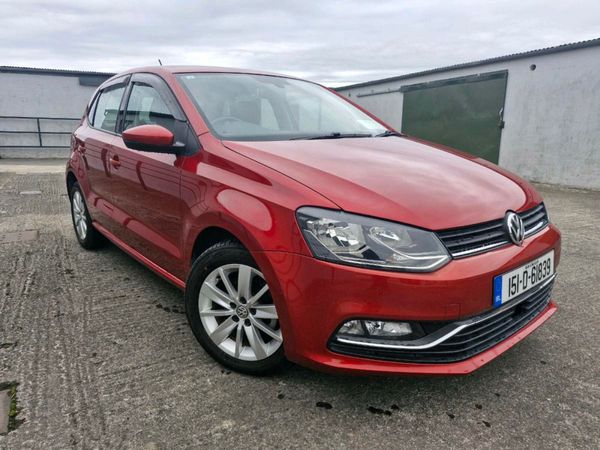 Volkswagen Polo Hatchback, Petrol, 2015, Red