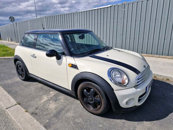 Mini Cooper Hatchback, Diesel, 2011, White