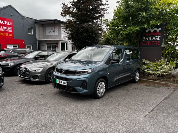 Vauxhall Combo MPV, Electric, 2024, Blue