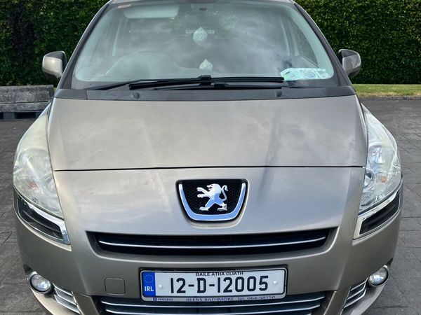 Peugeot 5008 MPV, Diesel, 2012, Grey