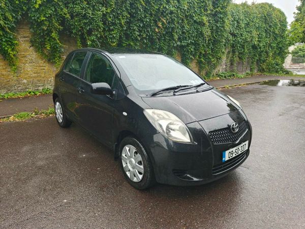 Toyota Yaris Hatchback, Petrol, 2009, Black