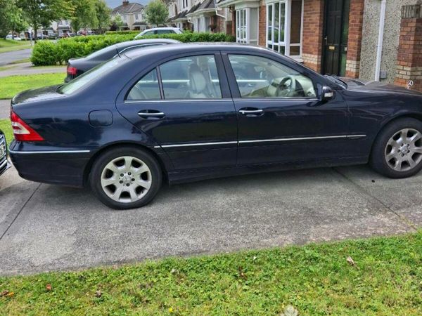 Mercedes-Benz C-Class Saloon, Petrol, 2006, Blue