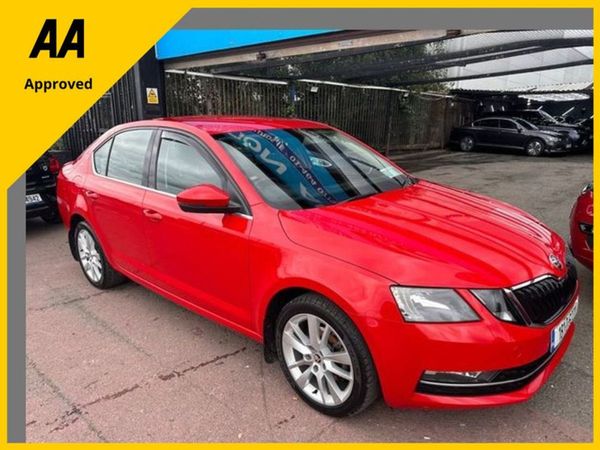 Skoda Octavia Saloon, Petrol, 2018, Red