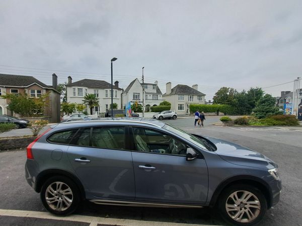 Volvo V60 Estate, Diesel, 2016, Blue