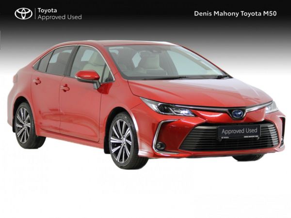 Toyota Corolla Saloon, Petrol Hybrid, 2022, Red