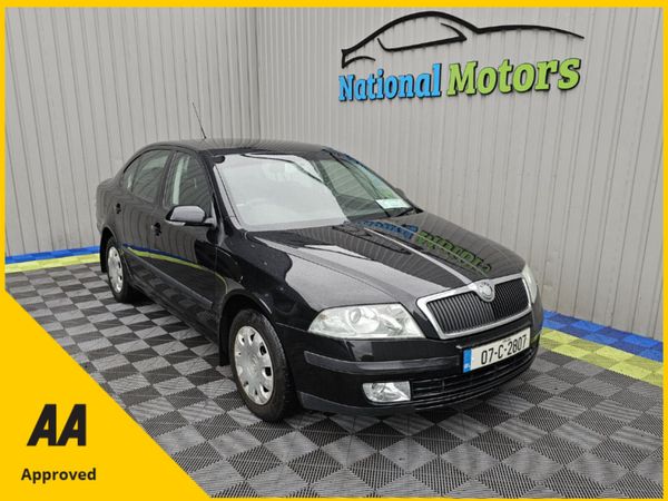 Skoda Octavia Hatchback, Petrol, 2007, Black