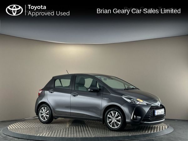 Toyota Yaris Hatchback, Petrol Hybrid, 2018, Grey