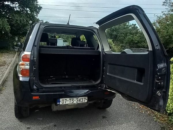 Suzuki Grand Vitara SUV, Petrol, 2007, Black