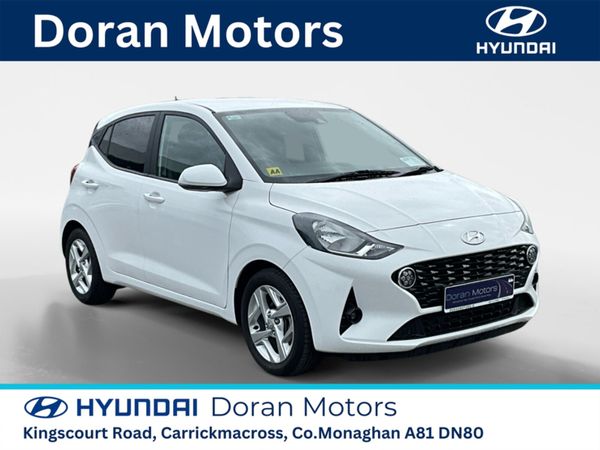 Hyundai i10 Hatchback, Petrol, 2022, White