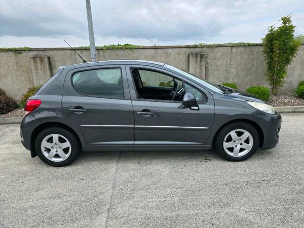 Peugeot 207 Hatchback, Diesel, 2012, Grey