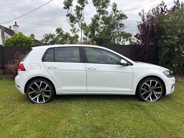 Volkswagen Golf Hatchback, Diesel, 2017, White
