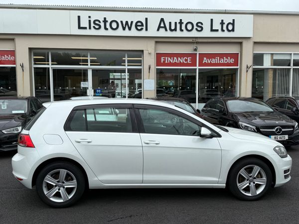 Volkswagen Golf Hatchback, Petrol, 2015, White