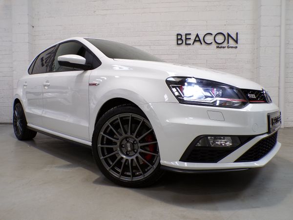 Volkswagen Polo Hatchback, Petrol, 2016, White