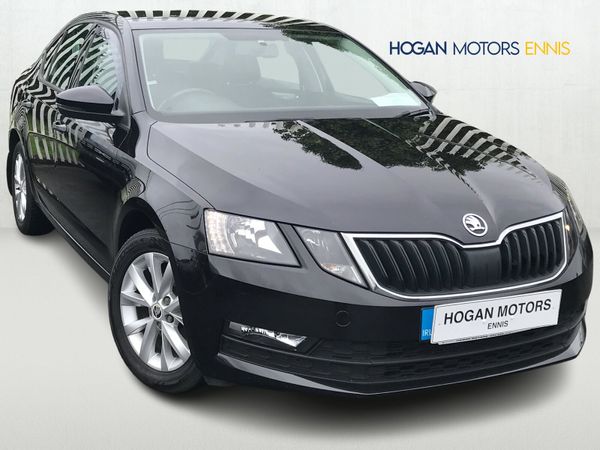 Skoda Octavia Saloon, Diesel, 2017, Black