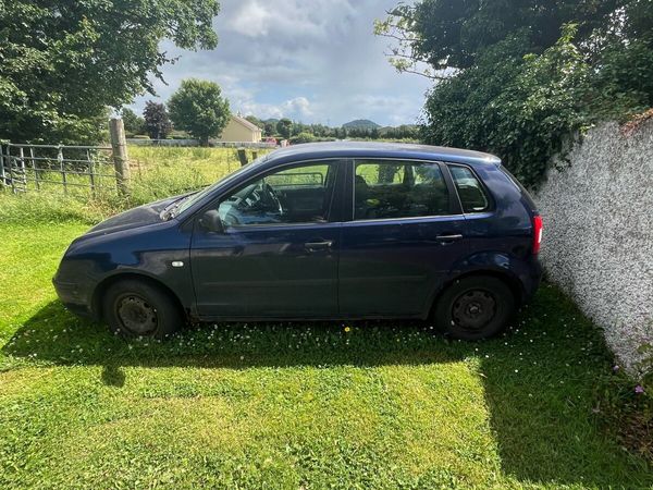 Volkswagen Polo Hatchback, Petrol, 2002, Blue