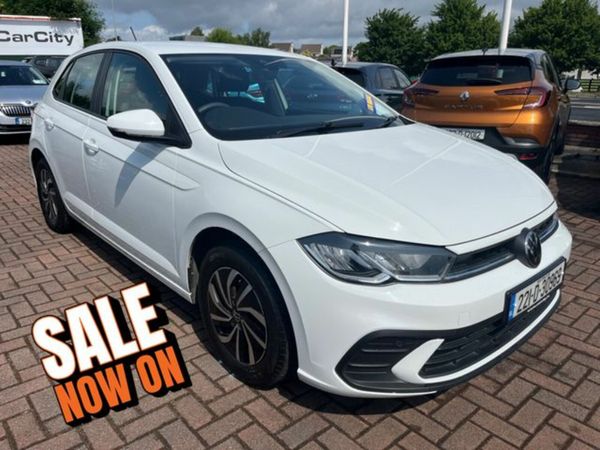 Volkswagen Polo Hatchback, Petrol, 2022, White