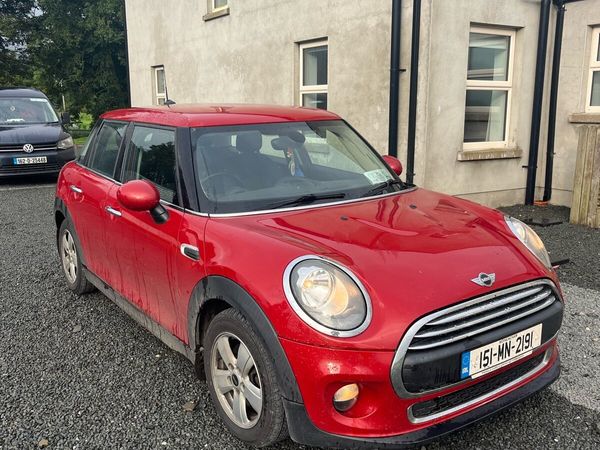 Mini One Hatchback, Diesel, 2015, Red
