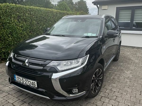 Mitsubishi Outlander SUV, Petrol Plug-in Hybrid, 2017, Black