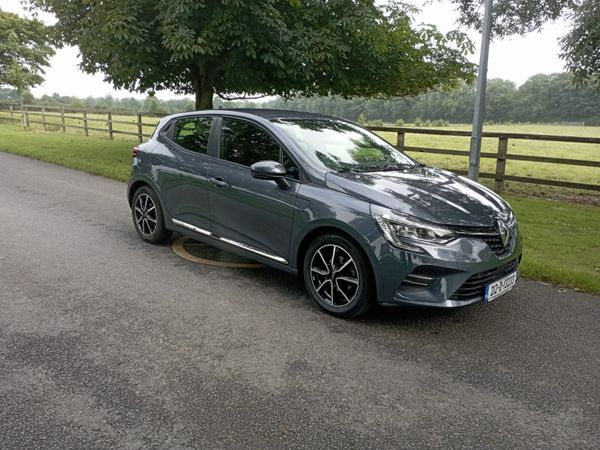 Renault Clio Hatchback, Petrol, 2021, Grey