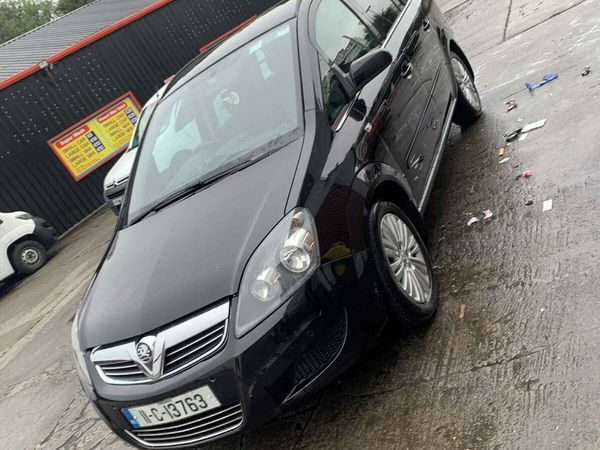 Toyota Corolla Saloon, Petrol, 2008, Silver