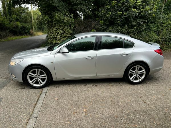 Opel Insignia Saloon, Diesel, 2013, Silver