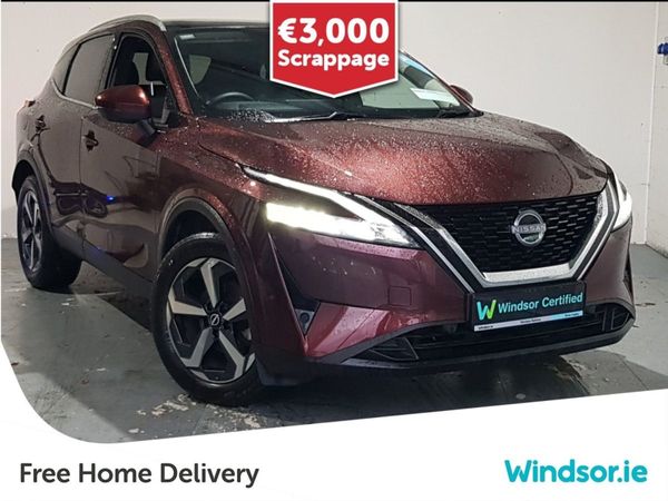 Nissan Qashqai MPV, Petrol, 2024, Red