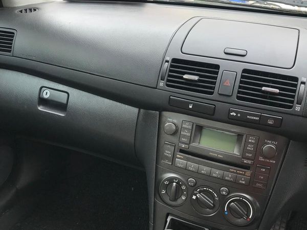Toyota Avensis Saloon, Petrol, 2007, Black
