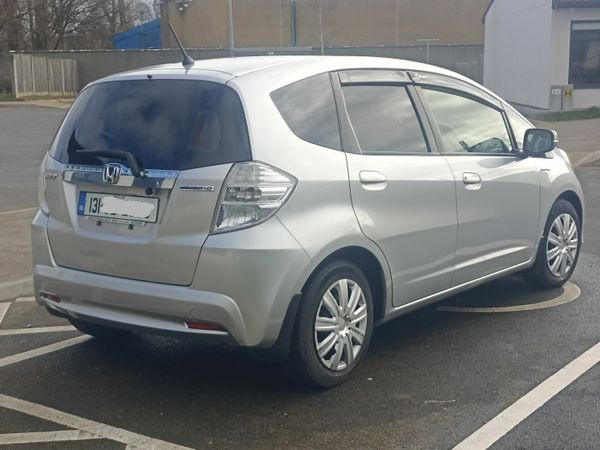 Honda Fit Hatchback, Petrol Hybrid, 2013, Silver